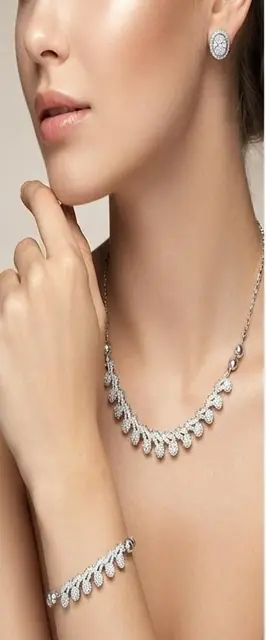طقم كوليه Crystal pearl ستانلس ستيل - مقاوم للصدأ شامل ضمان