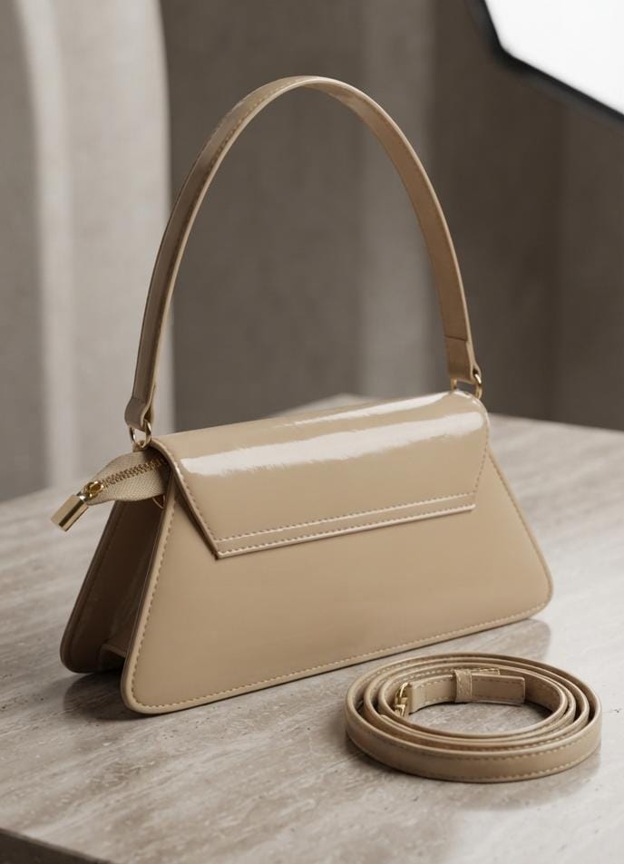 شنطه كروس Geometric Buckle الفاخرة